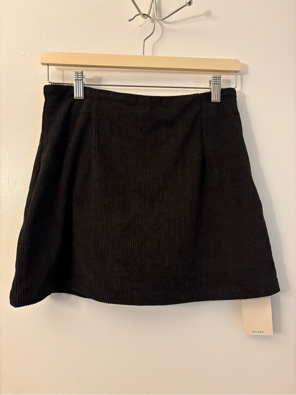 HALARA Black Corduroy Mini Skirt